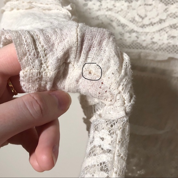 Cream coloured, lace shirt - Picture 6 of 7